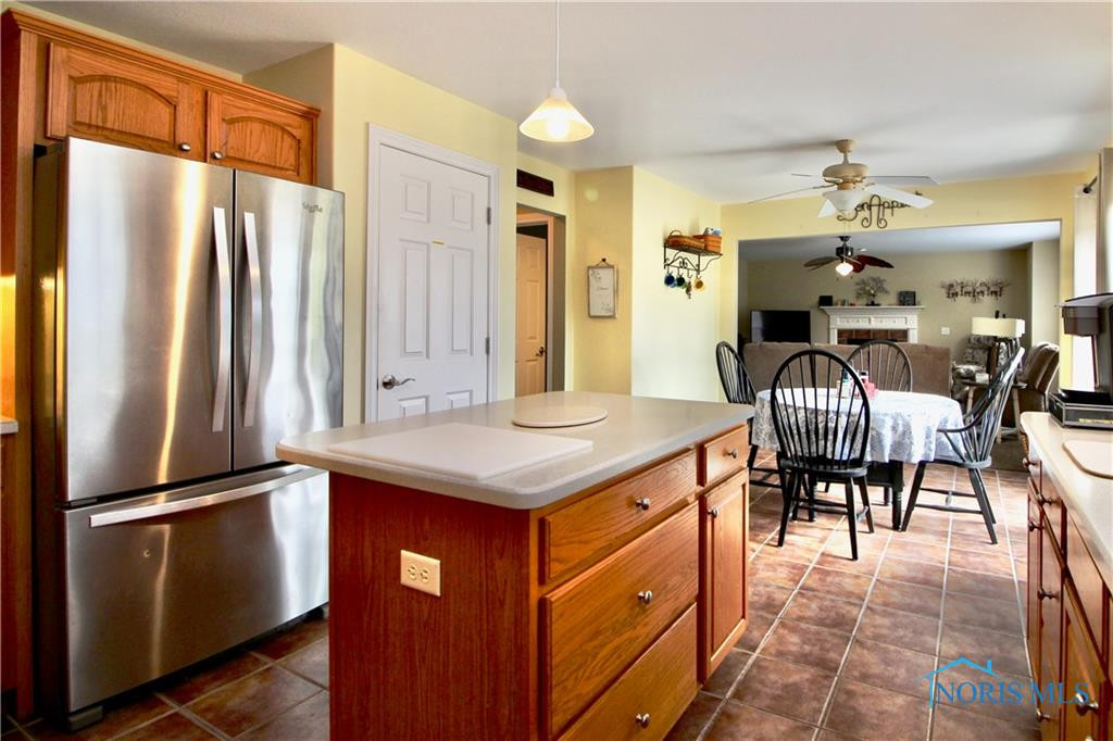 7001 Shadowridge Drive