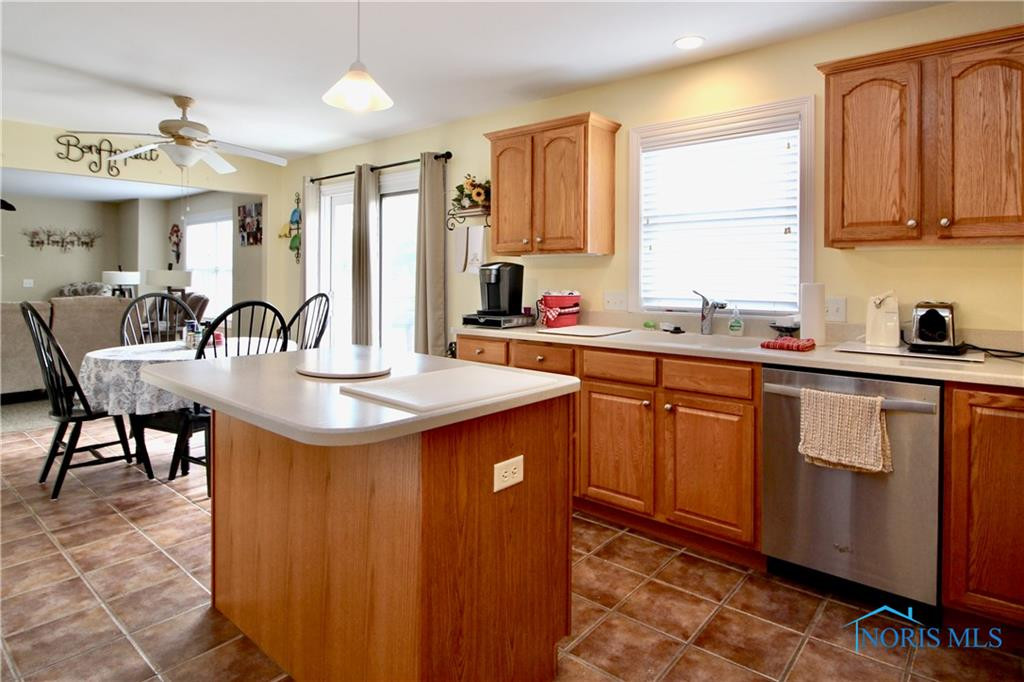 7001 Shadowridge Drive