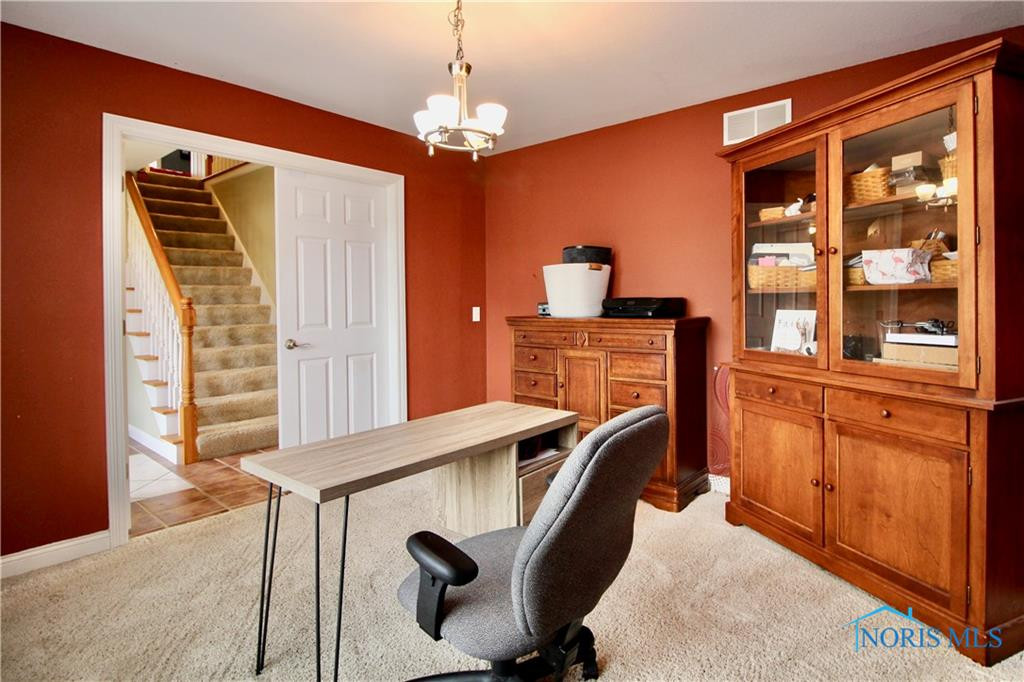 7001 Shadowridge Drive