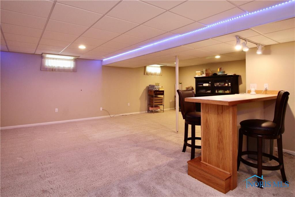 7001 Shadowridge Drive