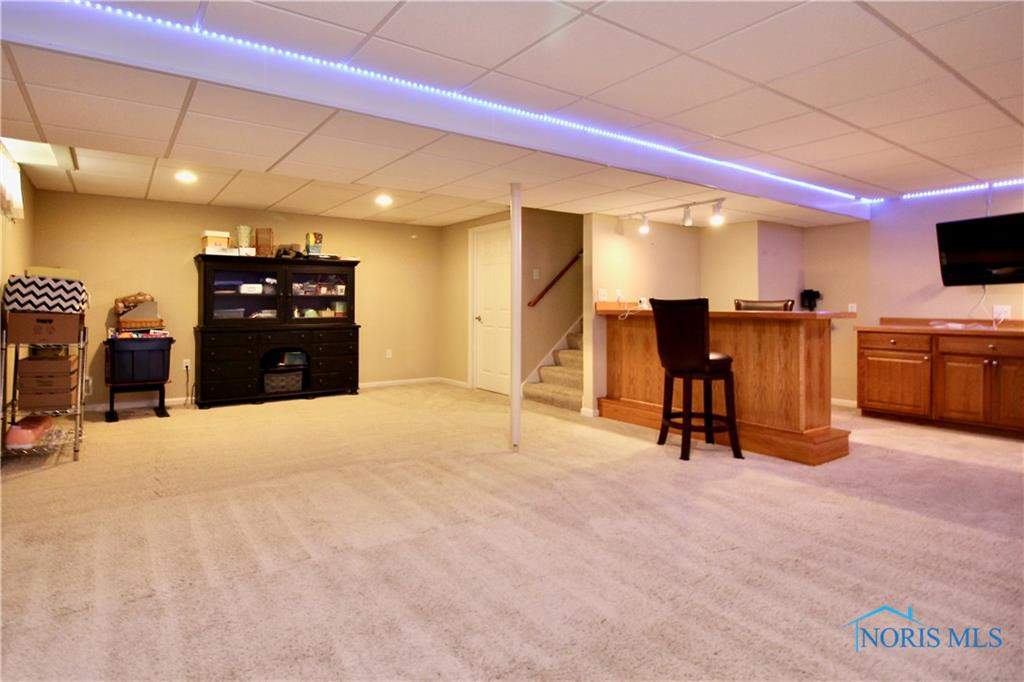 7001 Shadowridge Drive