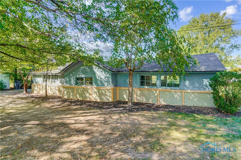 1242 Old Trail Road R