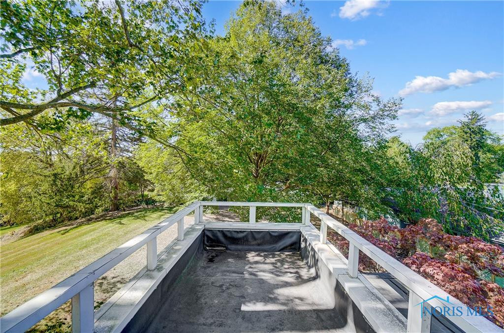 1242 Old Trail Road R