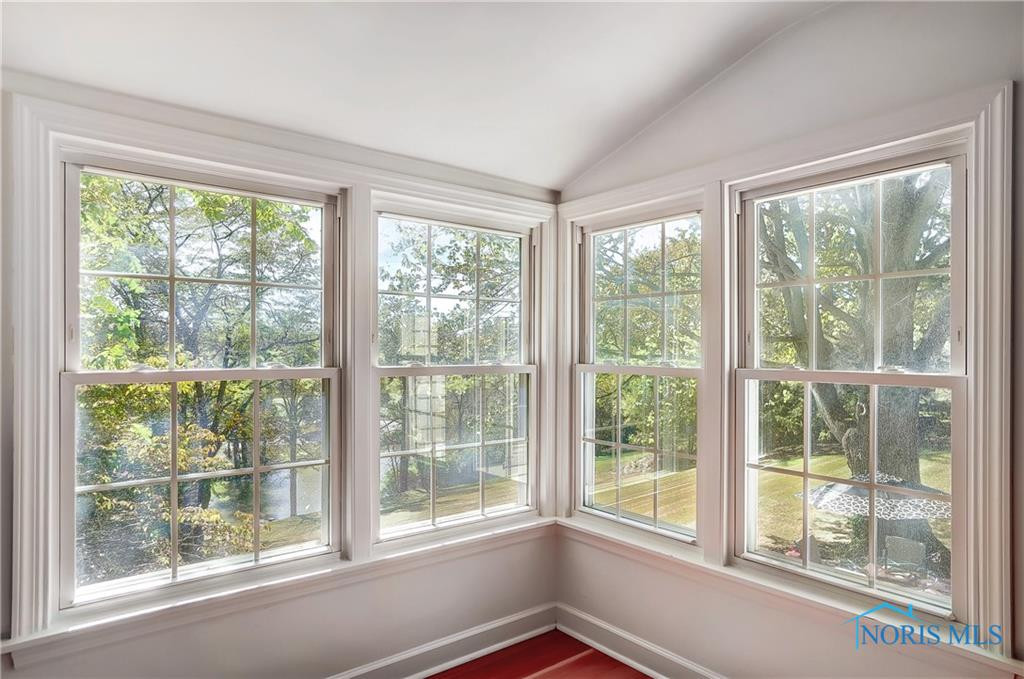 1242 Old Trail Road R