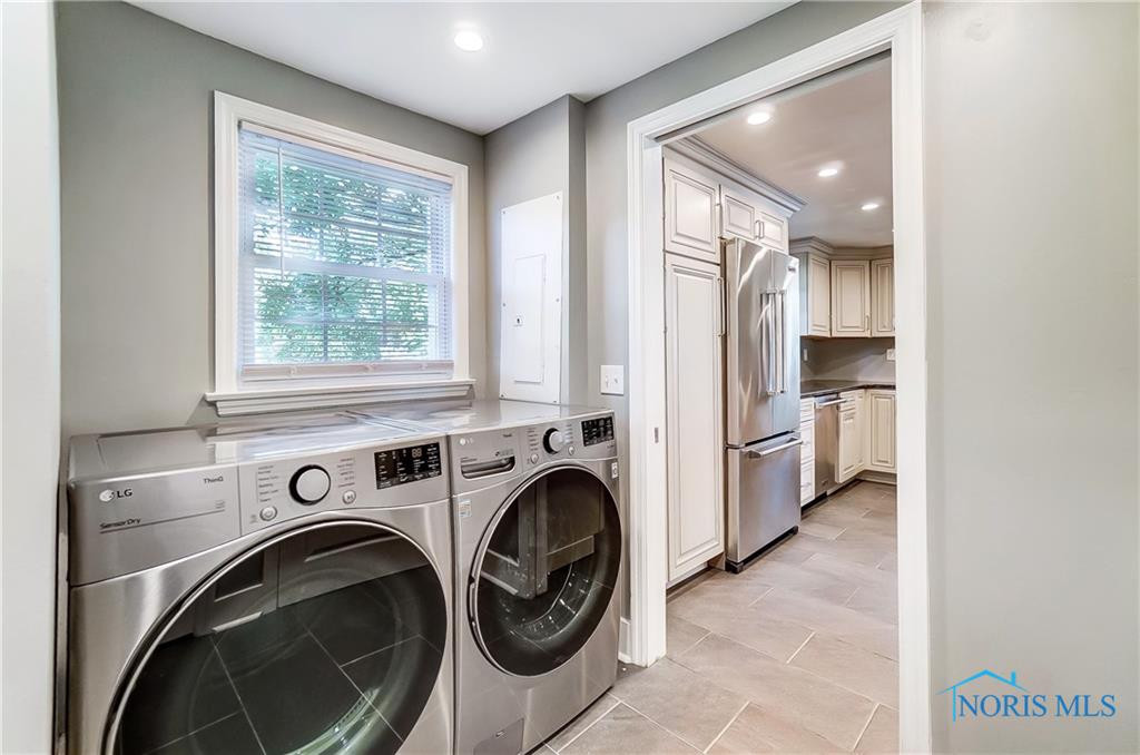 1242 Old Trail Road R