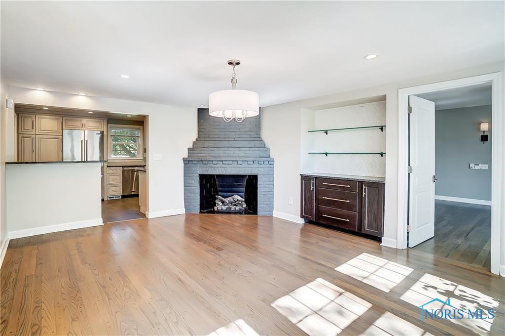 1242 Old Trail Road R