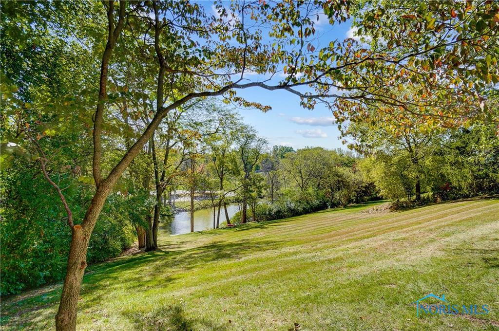 1242 Old Trail Road R