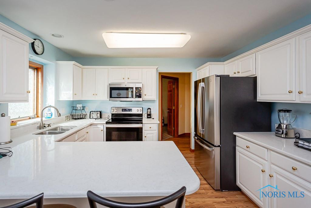 7063 Nightingale Drive