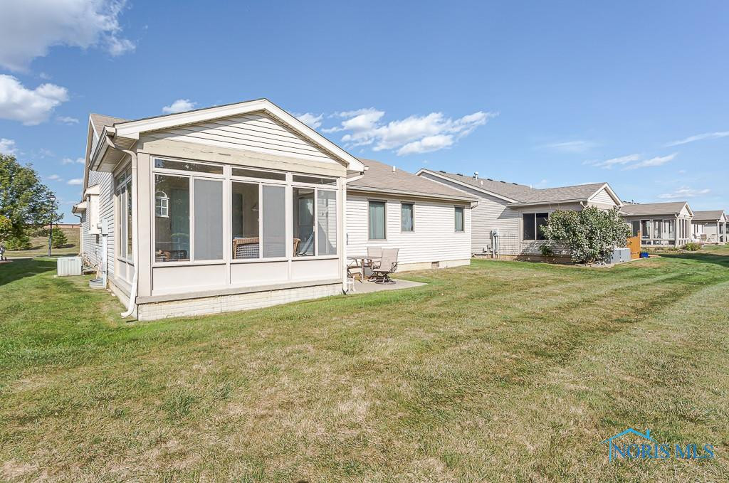 7063 Nightingale Drive