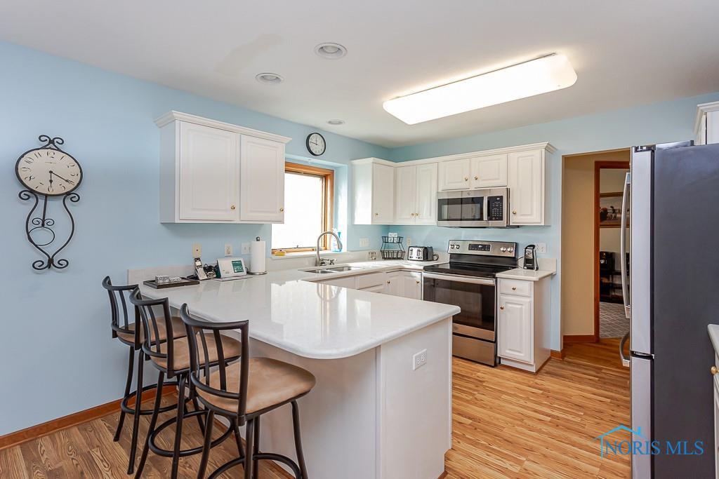 7063 Nightingale Drive