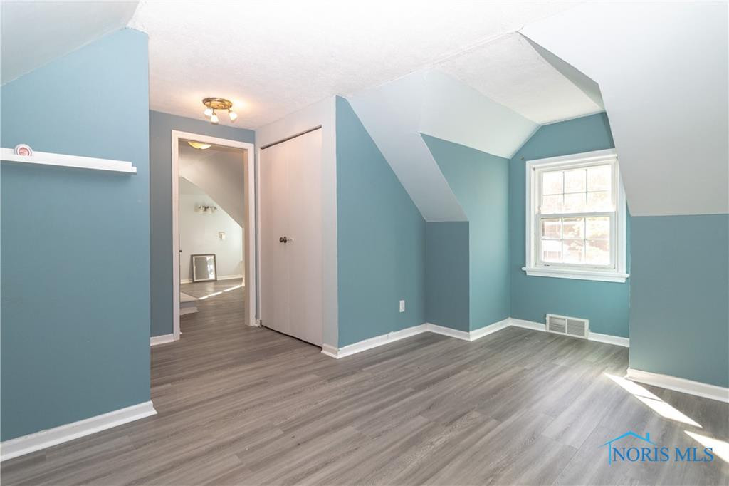 6548 Country Place