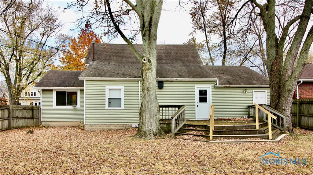 1053 Highland Avenue