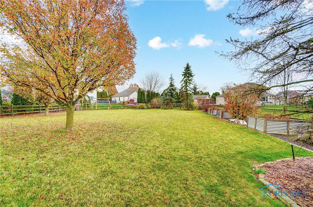 1419 S Redhawk Drive