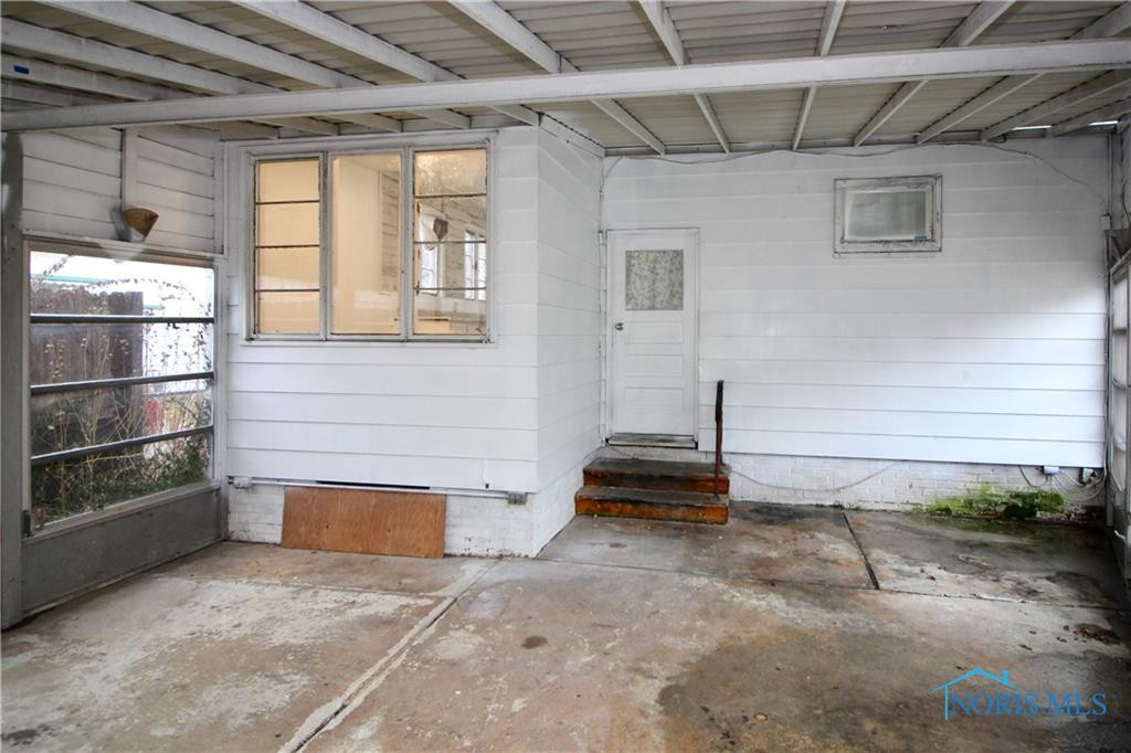 3522 Hazelhurst Avenue