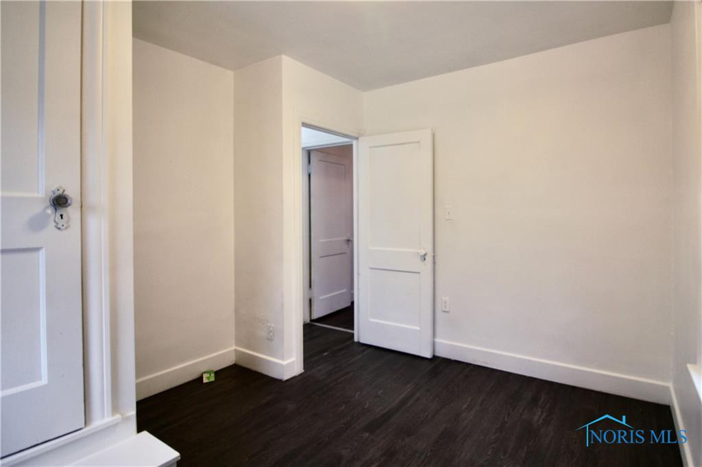 3522 Hazelhurst Avenue