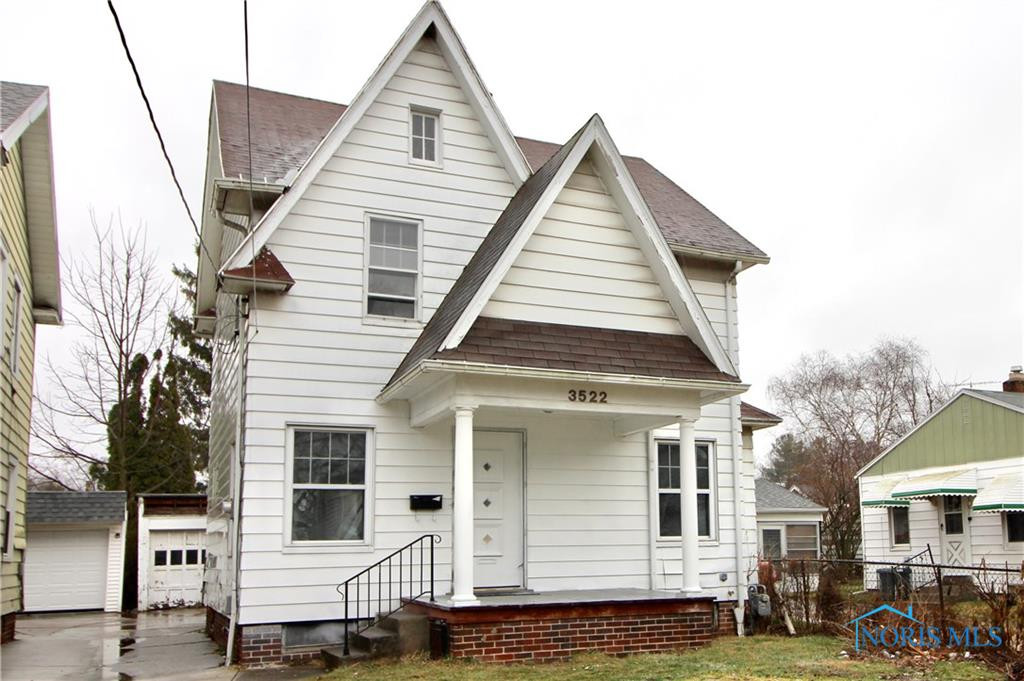 3522 Hazelhurst Avenue