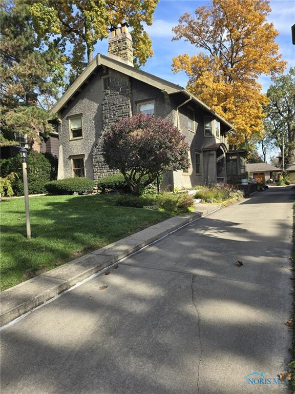 2244 Scottwood Avenue