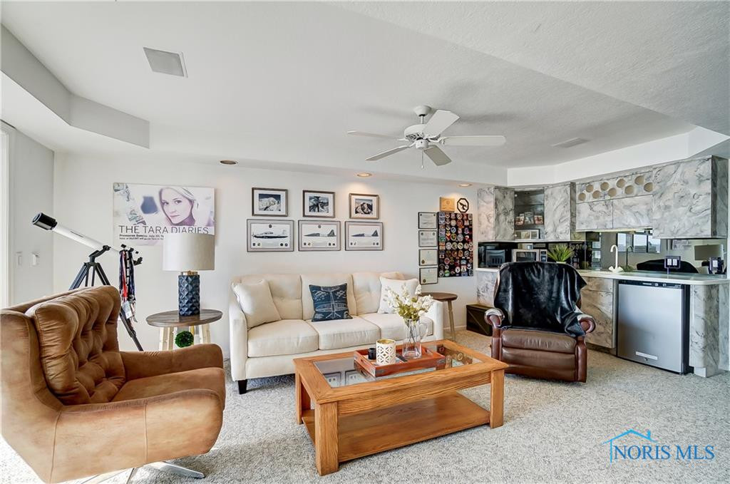 2549 Broadway Street 2549