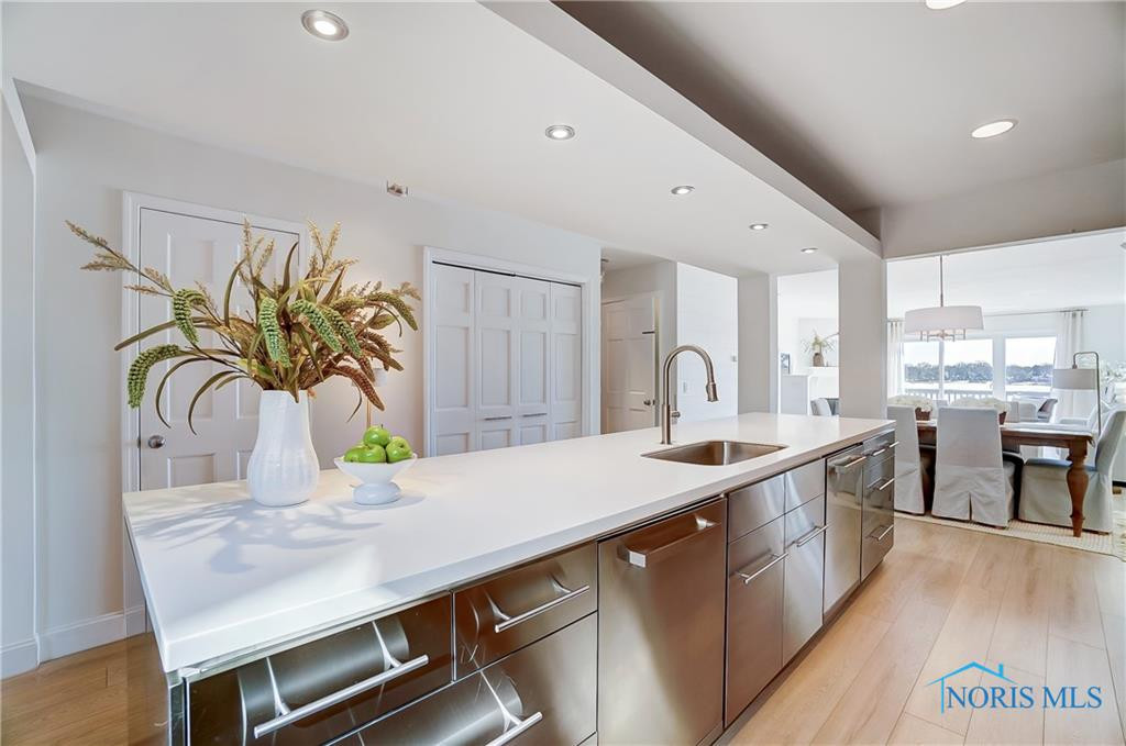 2549 Broadway Street 2549