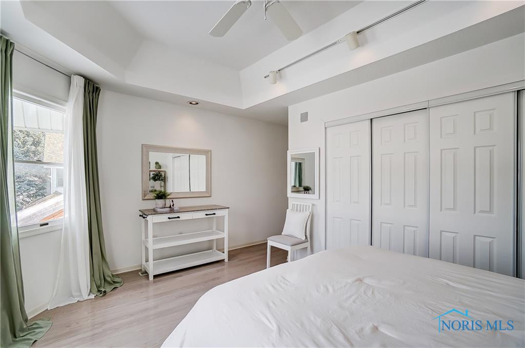 2549 Broadway Street 2549