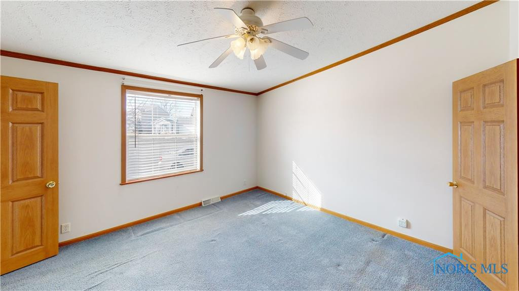 2220 Redbud Lane
