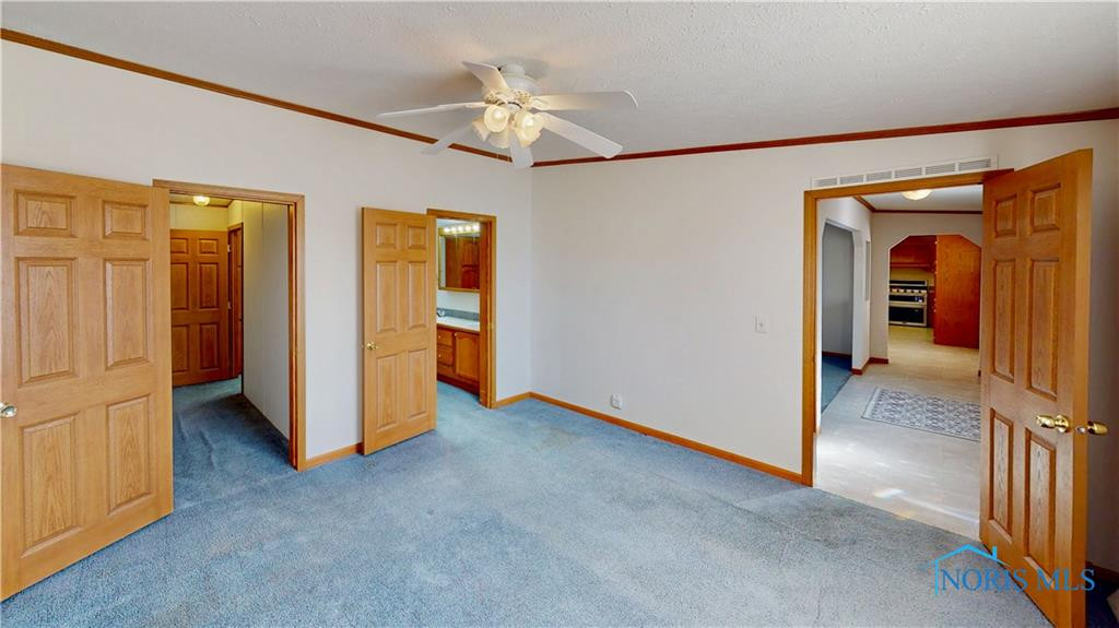 2220 Redbud Lane