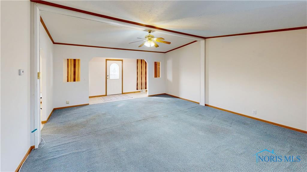 2220 Redbud Lane