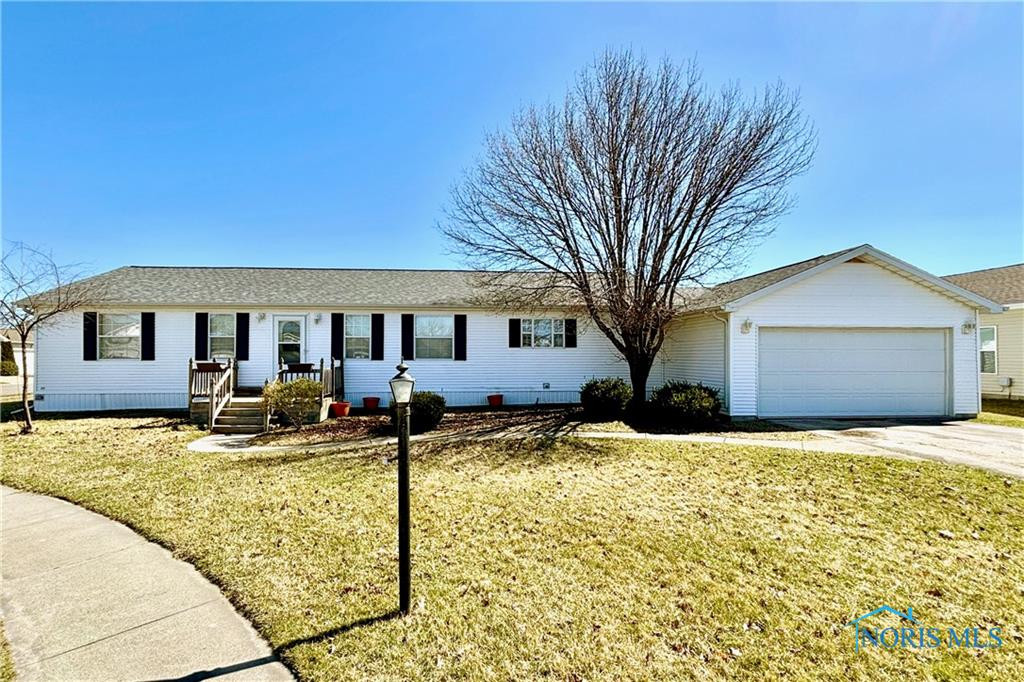 2220 Redbud Lane