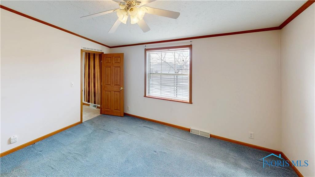 2220 Redbud Lane
