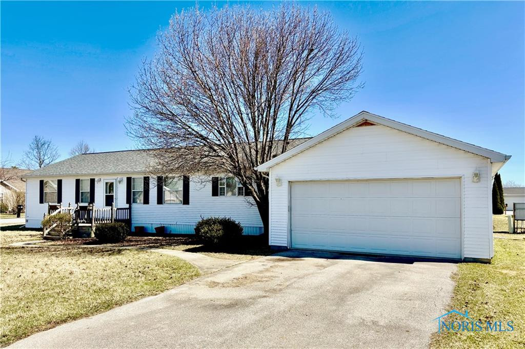 2220 Redbud Lane