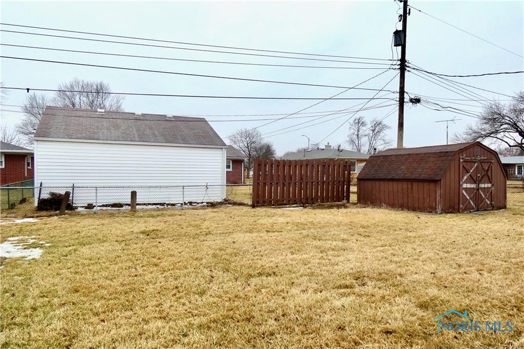 1121 Rosedale Street