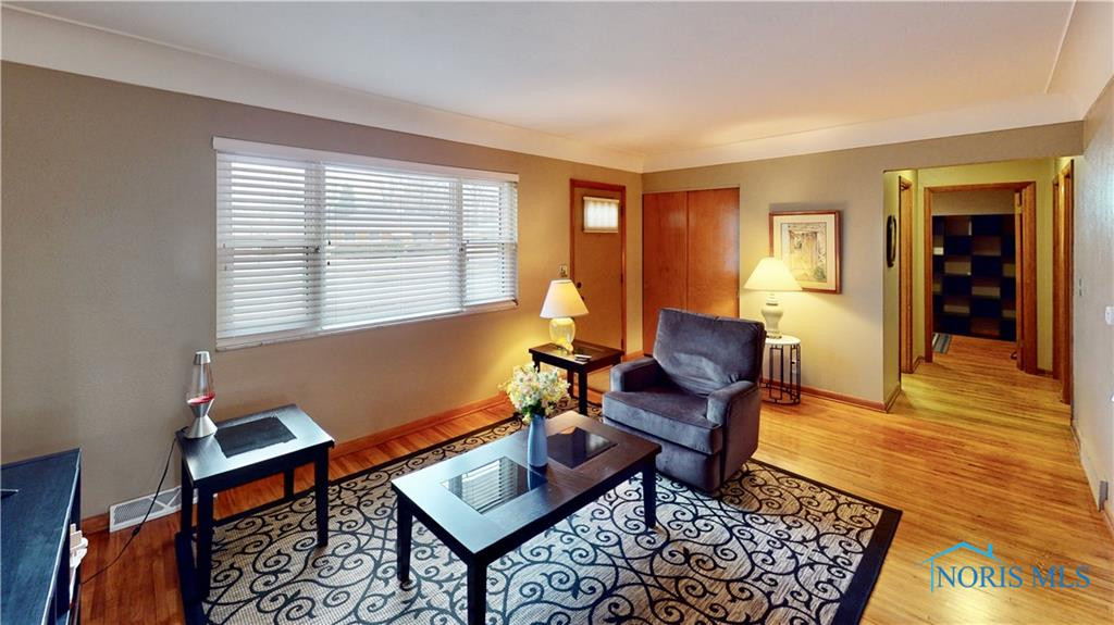 1121 Rosedale Street