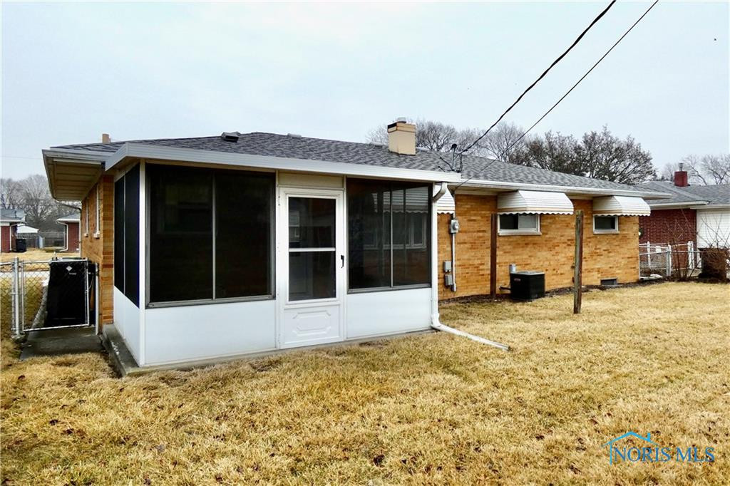 1121 Rosedale Street