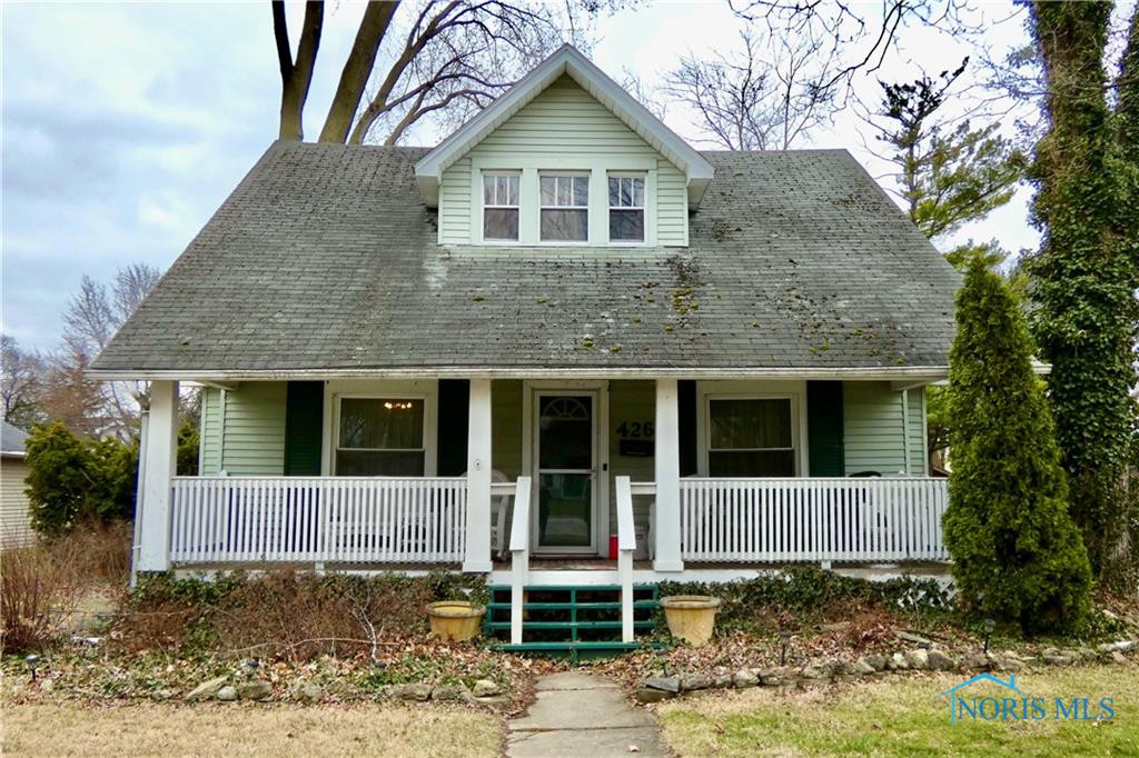 426 E Indiana Avenue