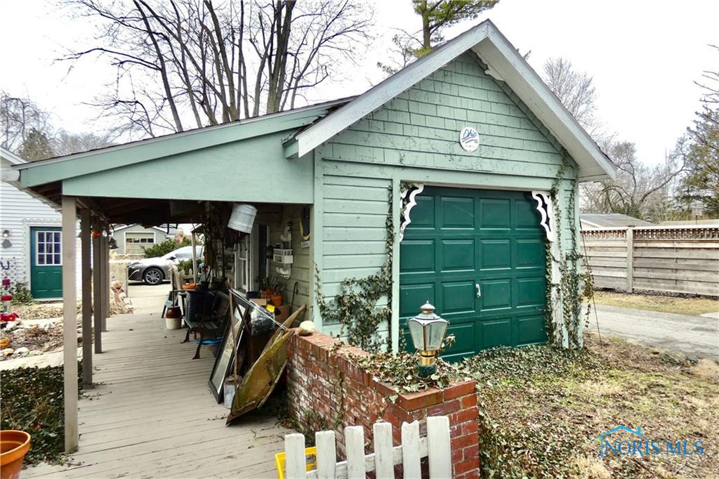 426 E Indiana Avenue