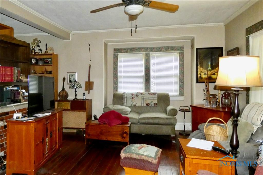 426 E Indiana Avenue