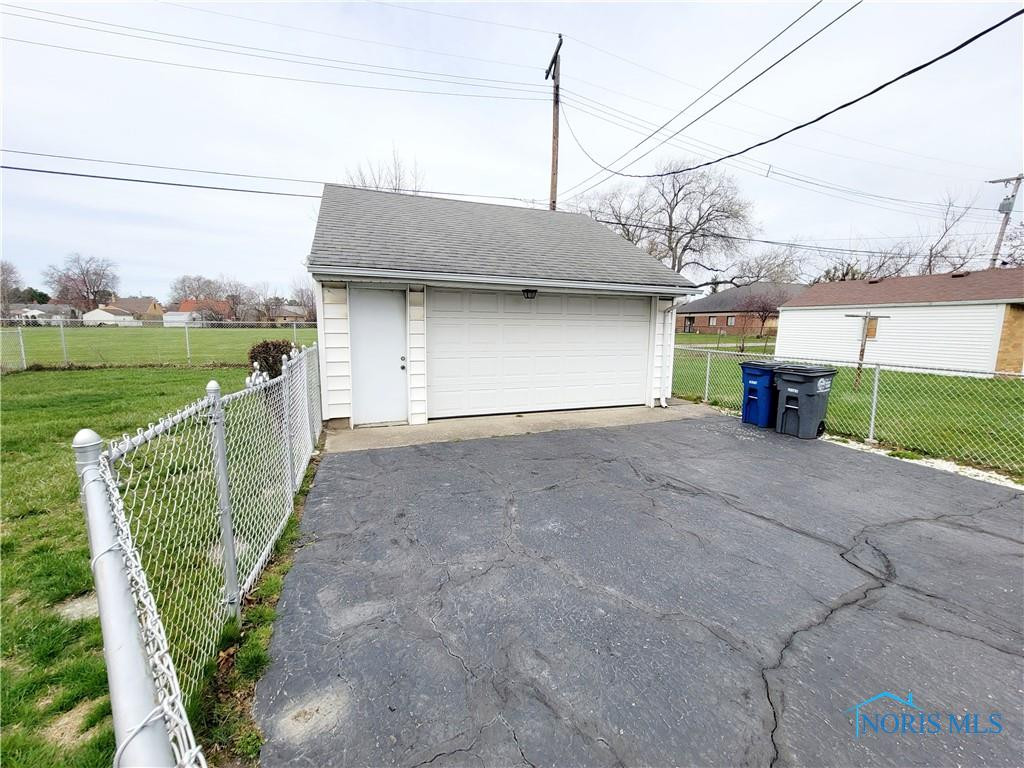 1540 Charmaine Drive