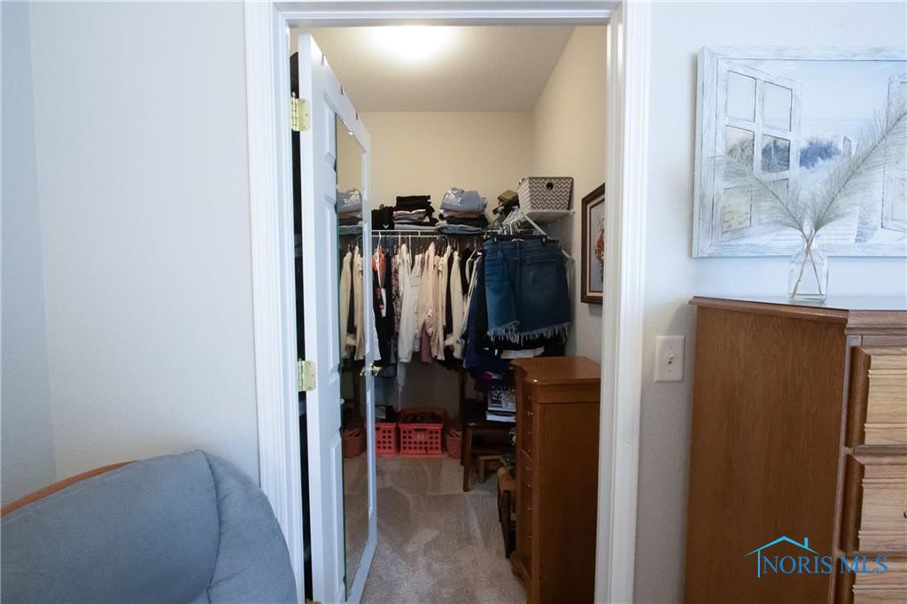 6109 Quarrys Edge Lane