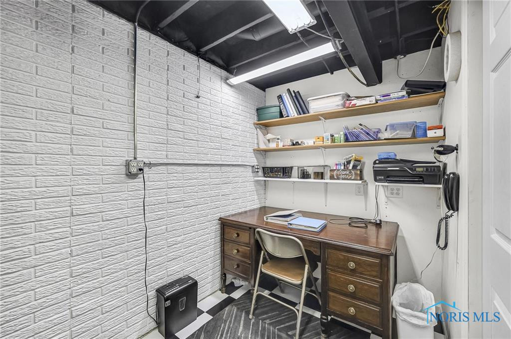 1440 S Redhawk Drive