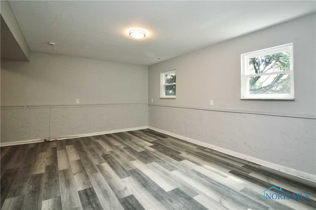 6182 Old Farm Court