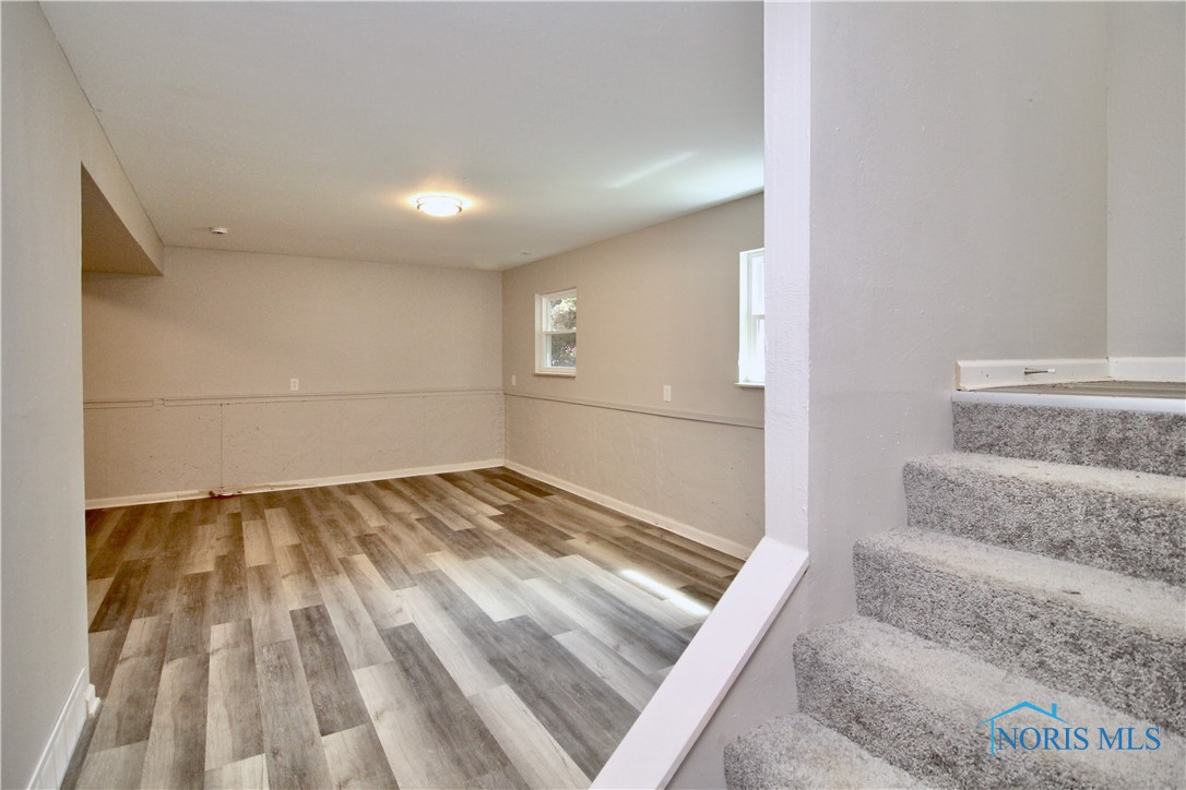 6182 Old Farm Court