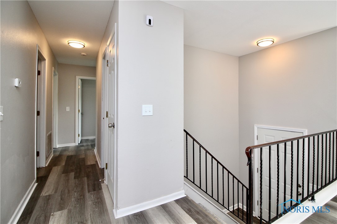 6182 Old Farm Court