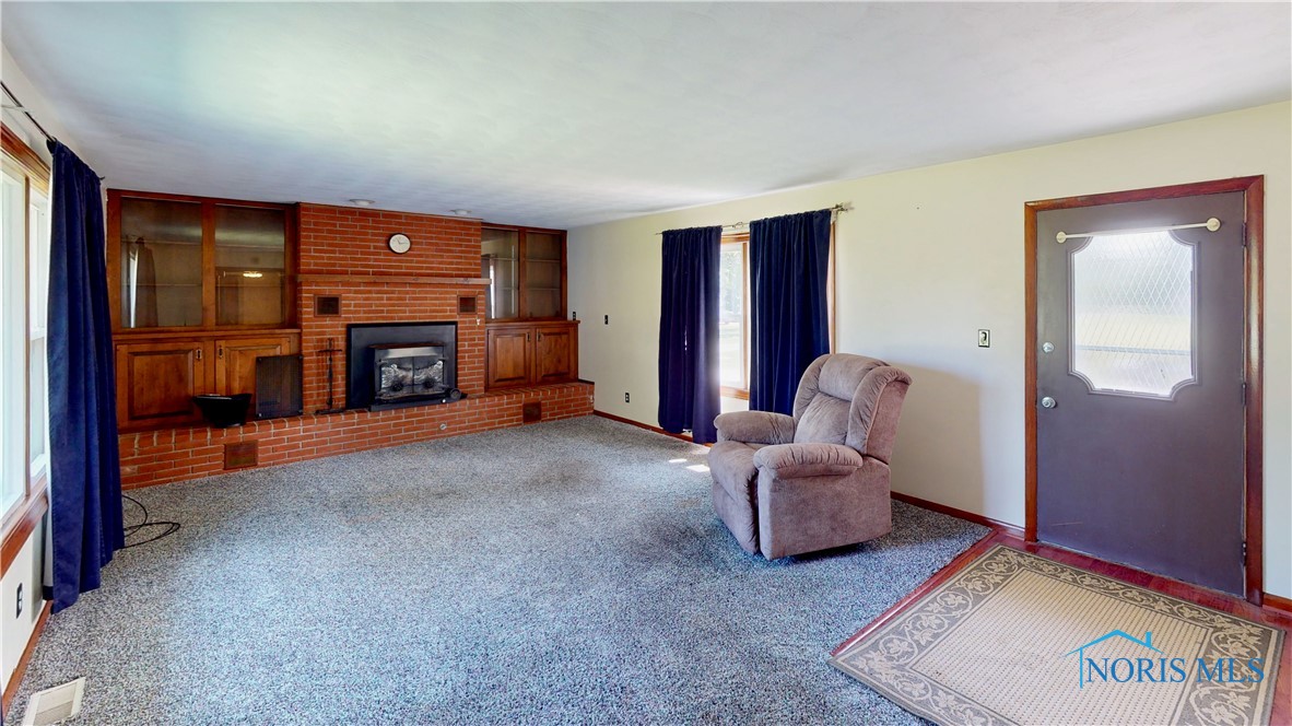 11232 Elm Street