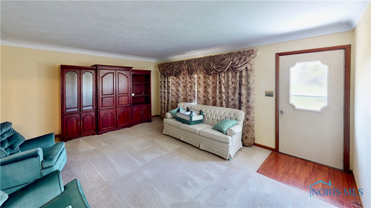 11232 Elm Street