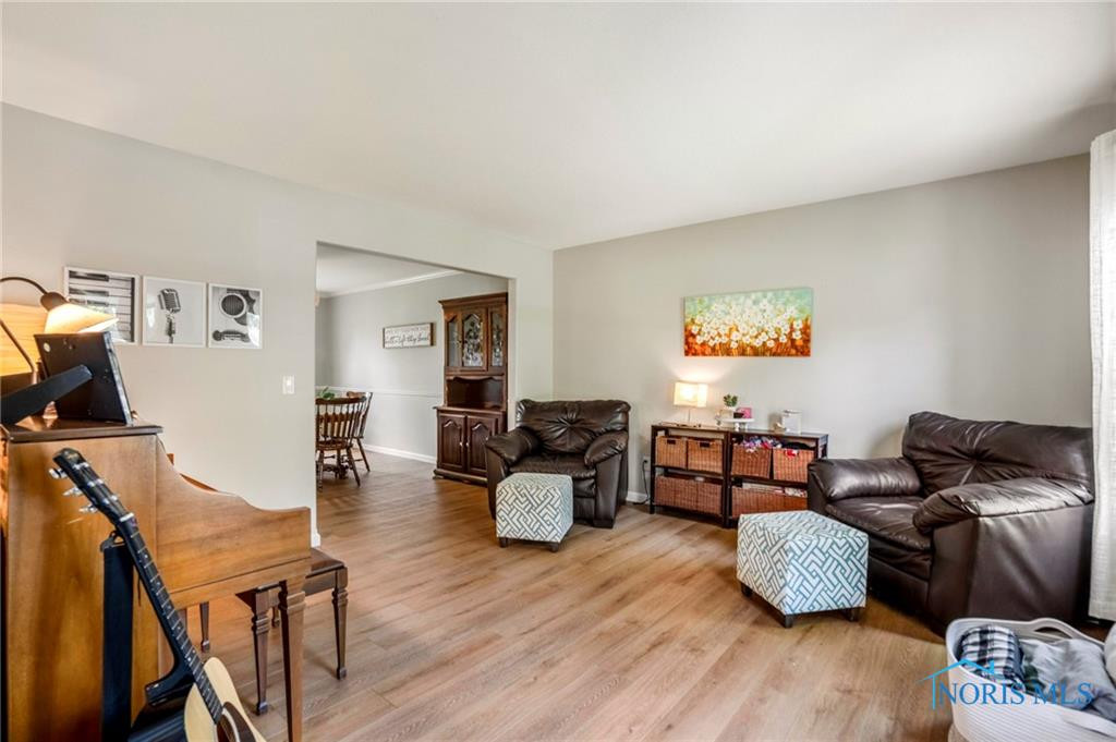 2838 Long View Drive