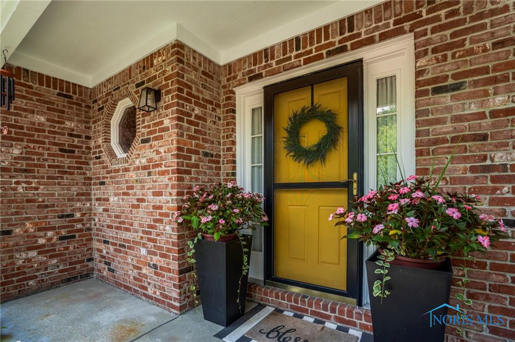 2838 Long View Drive