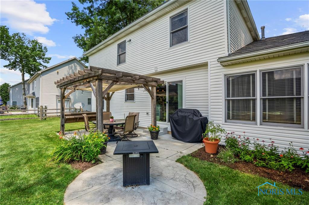 2838 Long View Drive