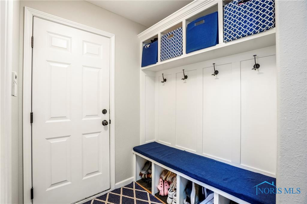 2838 Long View Drive