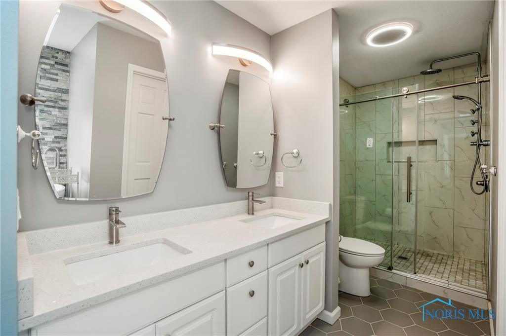 2838 Long View Drive