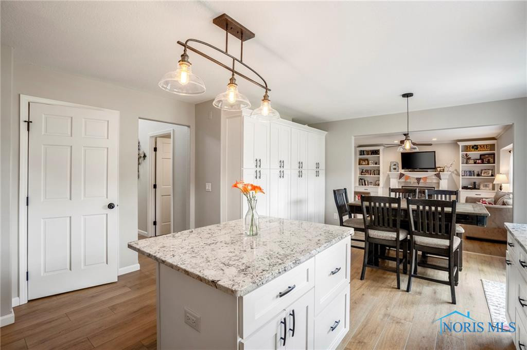 2838 Long View Drive